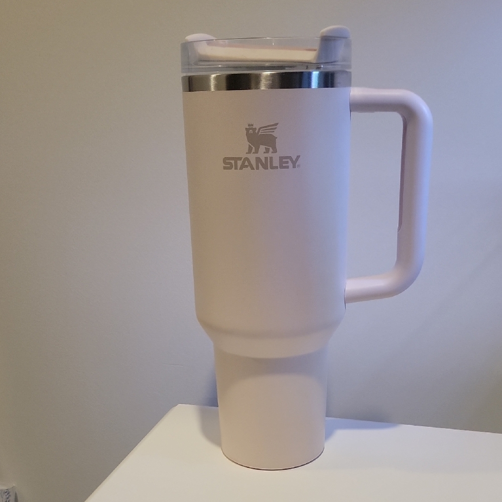 Stanley Quencher H2.0 Flowstate ROSE QUARTZ 40oz Double Wall Insulated Tumbler